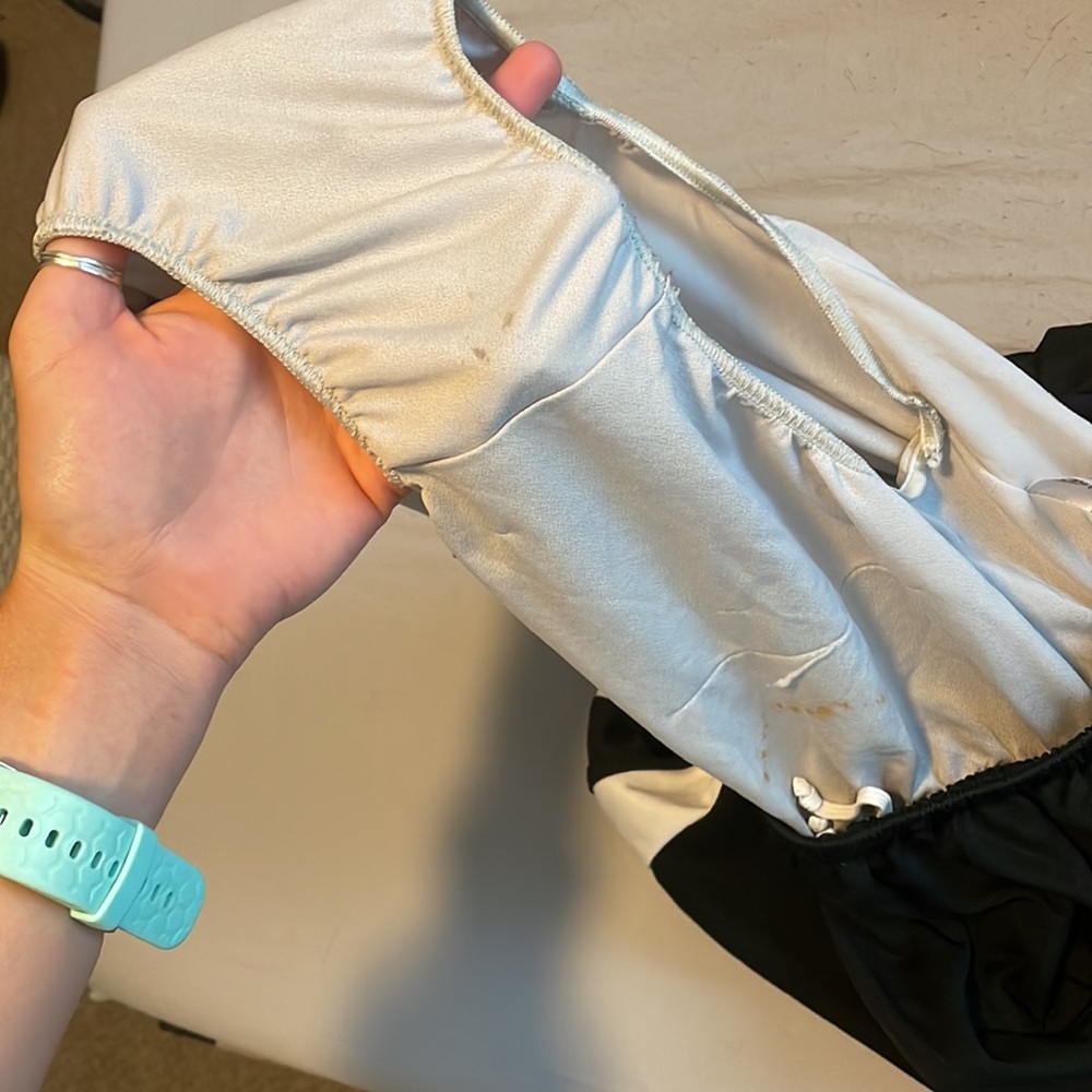 ASICS split shorts, small/medium - Picture 6 of 6